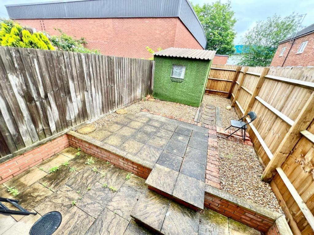 Lovely Spacious Room Near Train Station And University Dallington  Kültér fotó